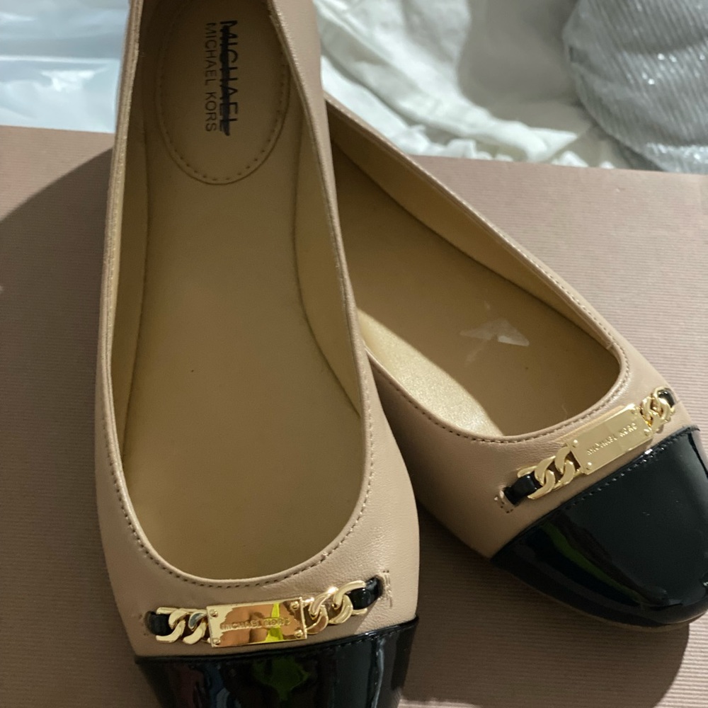Michael Kors Flats - Picture 3 of 4